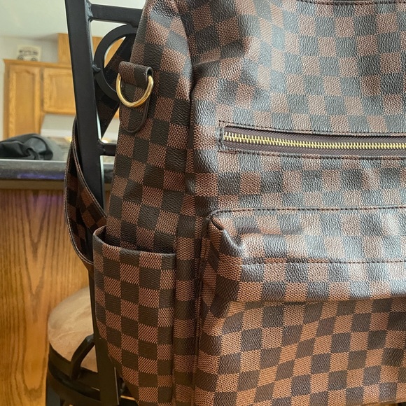 Cute , used once or twice backpack. - Picture 3 of 5